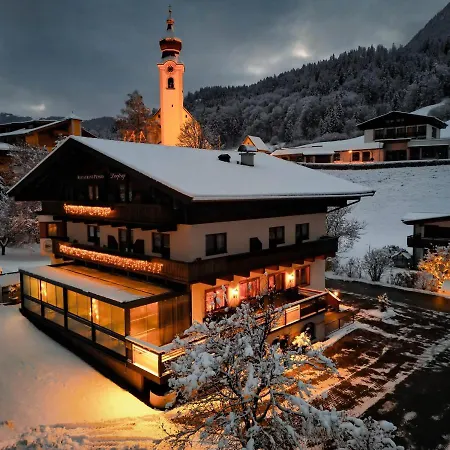 Dorfcafe Hotelpension Swirtshaus Im Dorf