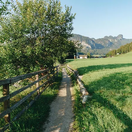 Dorfcafe Hotelpension Swirtshaus Im Dorf 3*