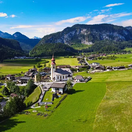 Dorfcafe Hotelpension Swirtshaus Im Dorf 3* Unken