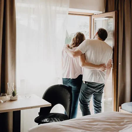 Dorfcafe Hotelpension Swirtshaus Im Dorf