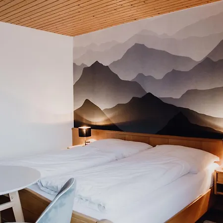 Dorfcafe Hotelpension Swirtshaus Im Dorf 宾馆