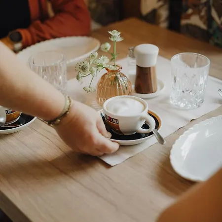 Dorfcafe Inn